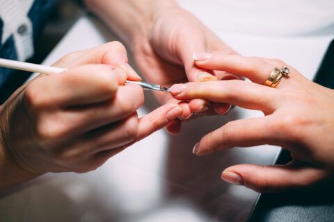 reserva manicura domicilio barcelona